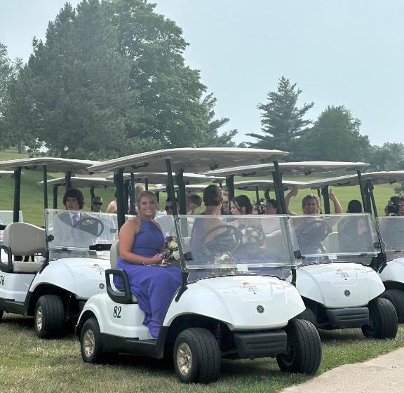 Отель Lakeview Hills Golf & Resort