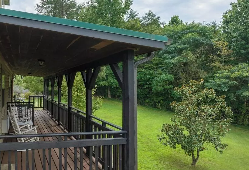 Hotelli Lodge At Tellico