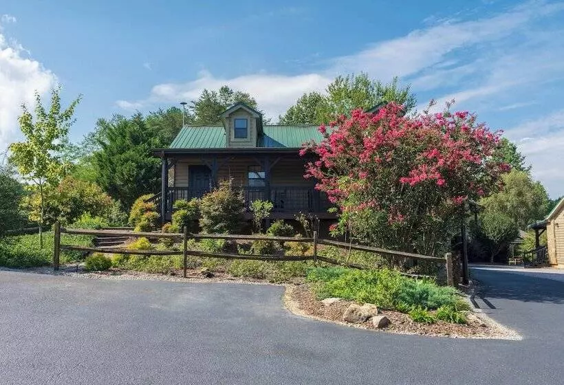 Hotelli Lodge At Tellico