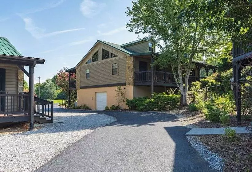 Hotelli Lodge At Tellico