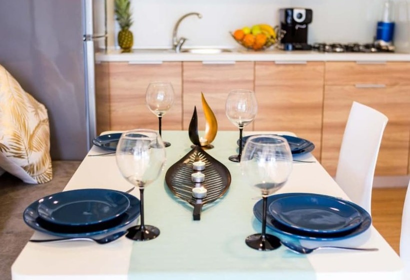 בית מלון כפרי Mobile Homes Bugi