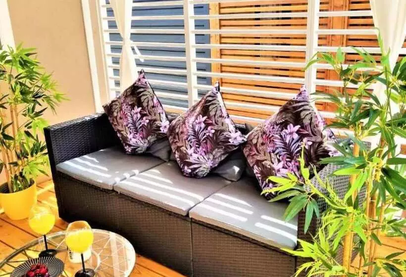 هتل Mobile Homes Bugi