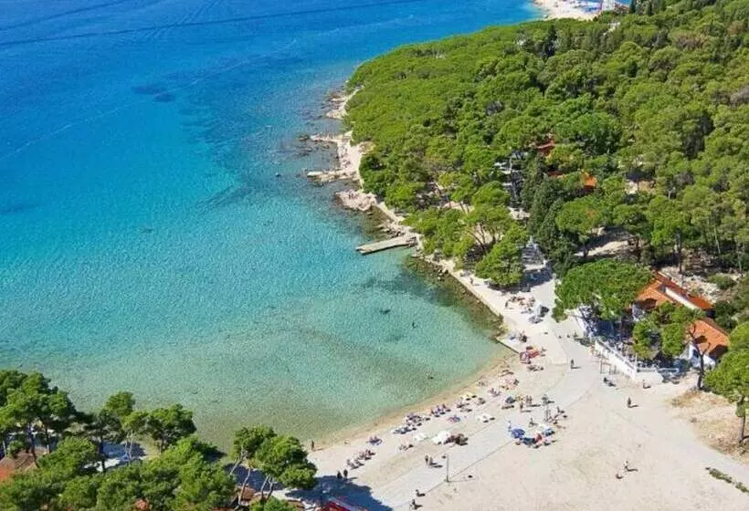 هتل Mobile Homes Bugi