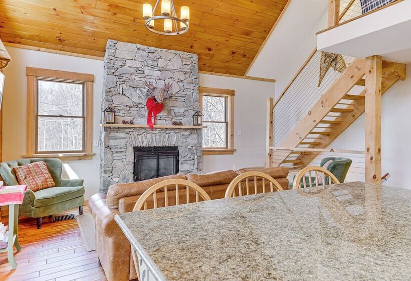 Jeffersonville Home W/ Deck Near Hiking & Climbing