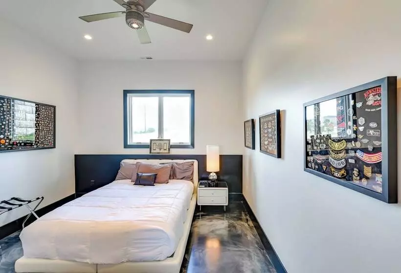 Motorcycle Themed Home In Spearfish W/ Hot Tub!