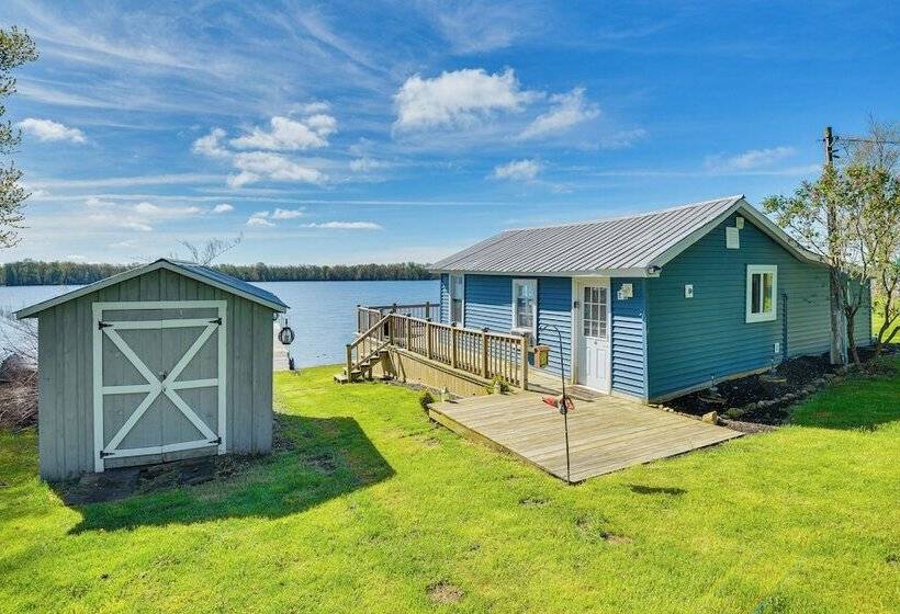 Ogdensburg Waterfront Cottage W/ Deck & Bbq Grill!