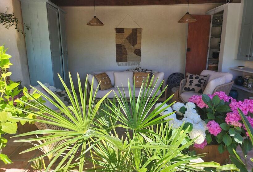 Пансион La Belle Histoire