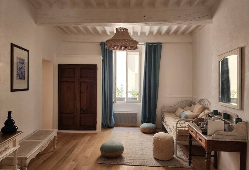 Пансион La Belle Histoire