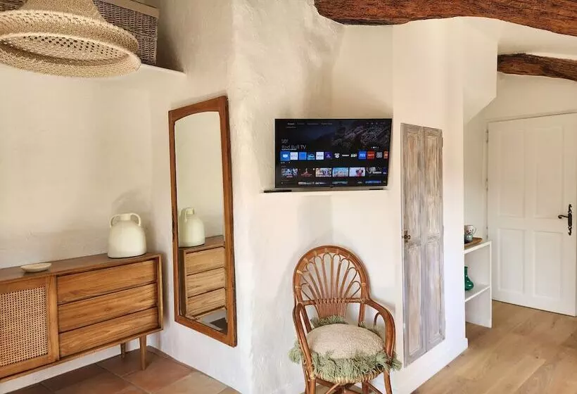 Majatalo La Belle Histoire