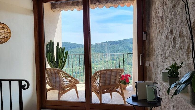 Пансион La Belle Histoire