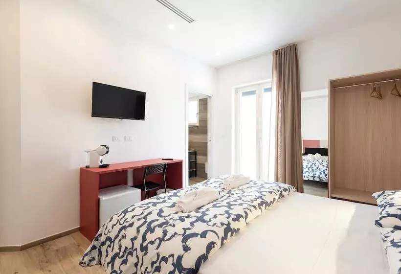 ペンション La Perla Del Mare Rooms