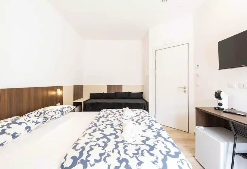 ペンション La Perla Del Mare Rooms