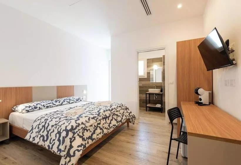 ペンション La Perla Del Mare Rooms