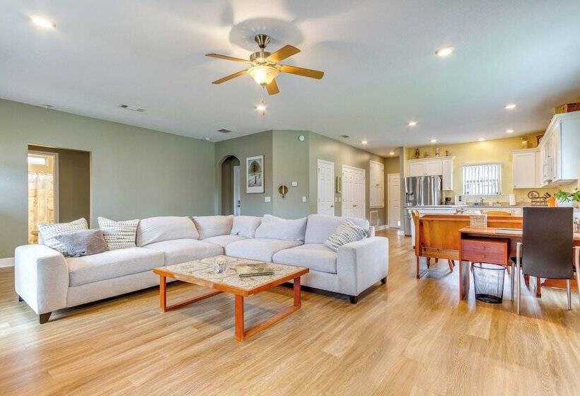 Pet Friendly Pensacola Home ~ 2 Mi To Bruce Beach!