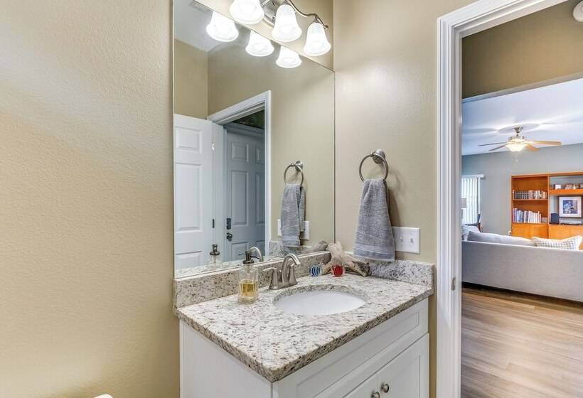 Pet Friendly Pensacola Home ~ 2 Mi To Bruce Beach!