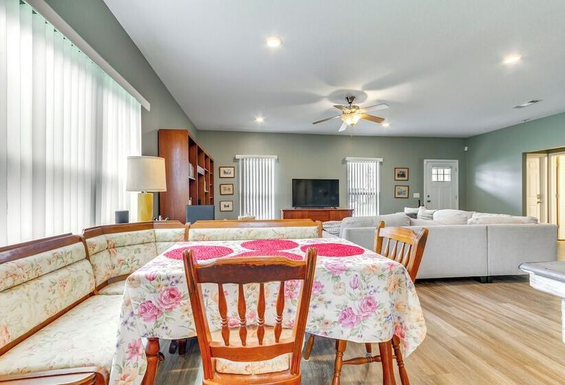 Pet Friendly Pensacola Home ~ 2 Mi To Bruce Beach!