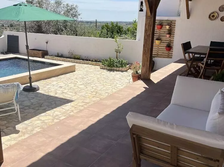 Residenssi Impeccable 3 Bed House In Portel