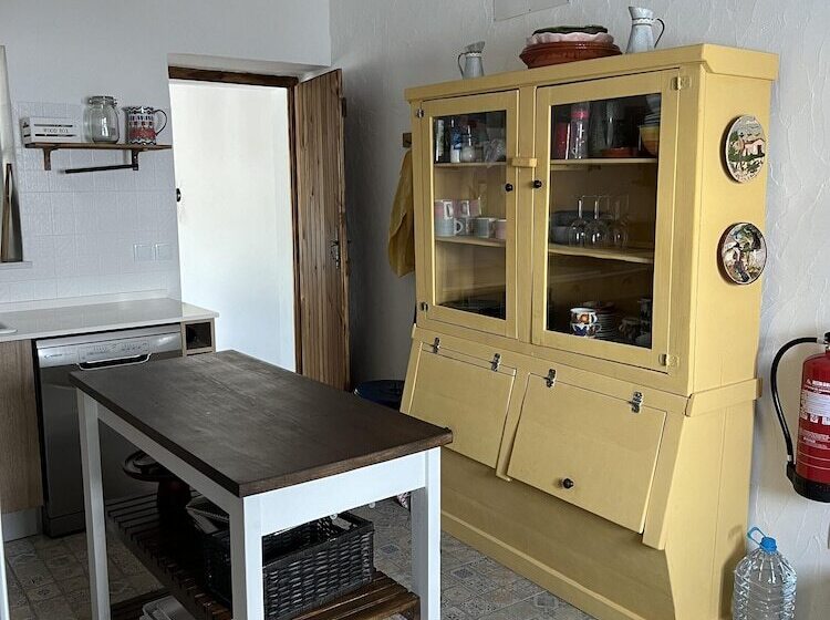 דירת נופש Impeccable 3 Bed House In Portel