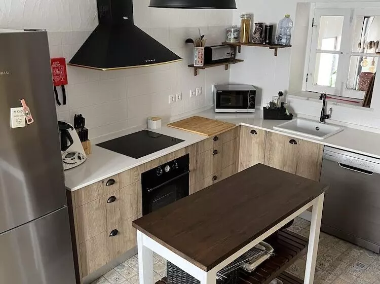 Residenssi Impeccable 3 Bed House In Portel