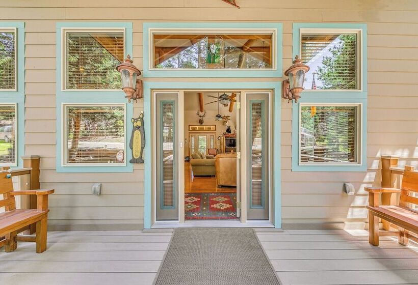 Rustic Cloudcroft Cabin W/ Spacious Deck & Grill!