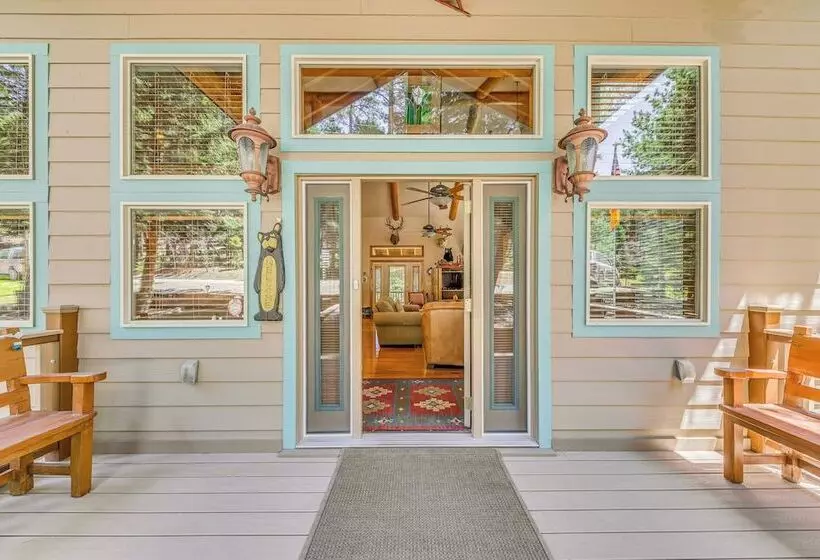 Rustic Cloudcroft Cabin W/ Spacious Deck & Grill!