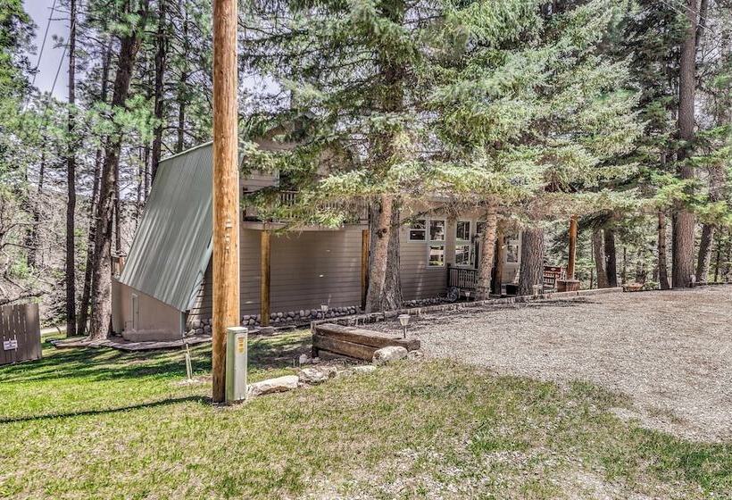 Rustic Cloudcroft Cabin W/ Spacious Deck & Grill!