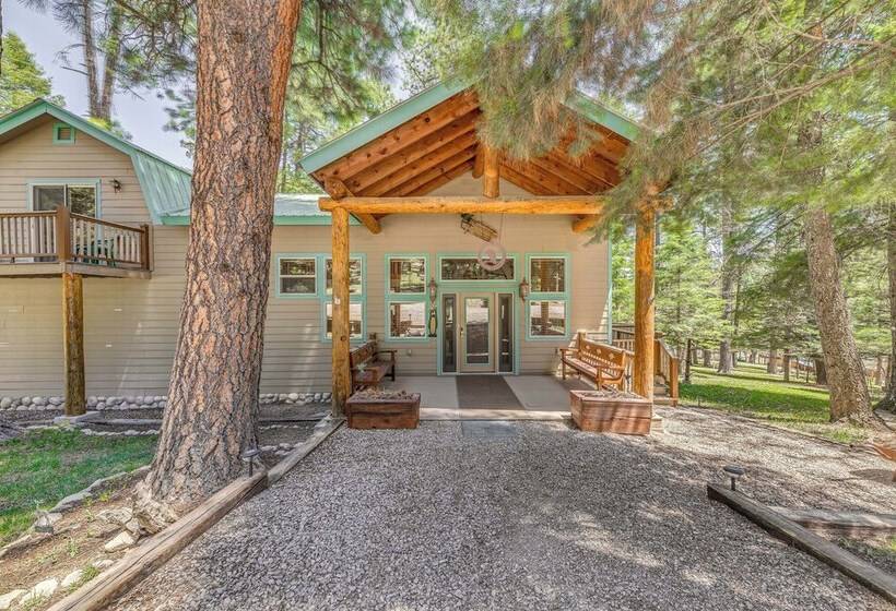 Rustic Cloudcroft Cabin W/ Spacious Deck & Grill!