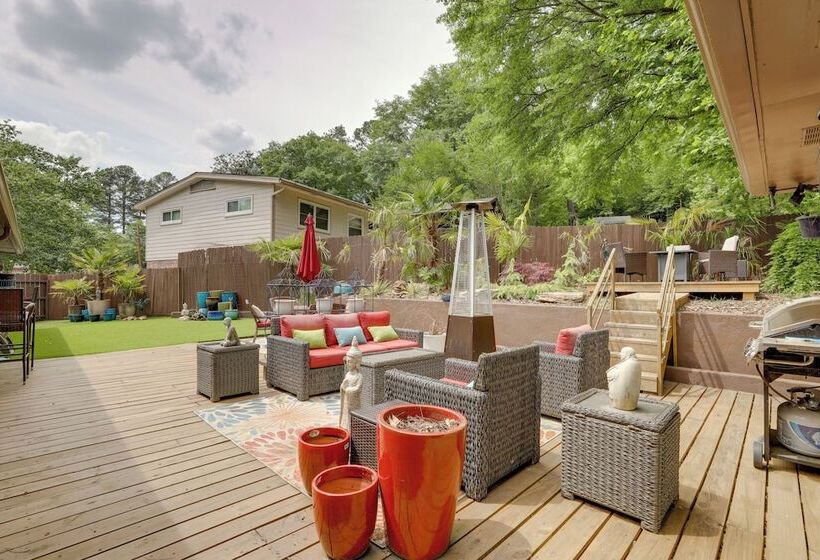 Spacious Atlanta Home W/ Yard ~ 9 Mi To Downtown