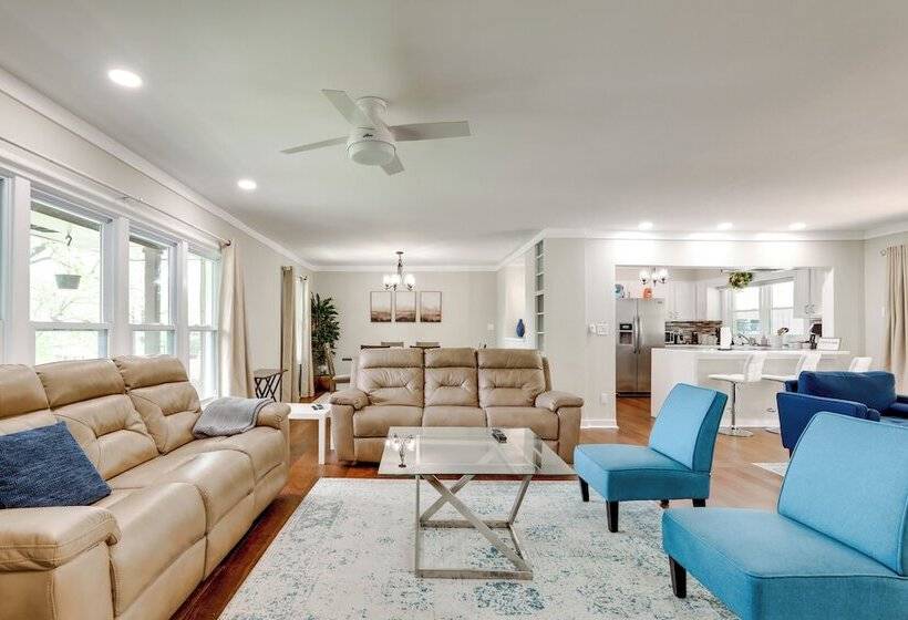 Spacious Atlanta Home W/ Yard ~ 9 Mi To Downtown