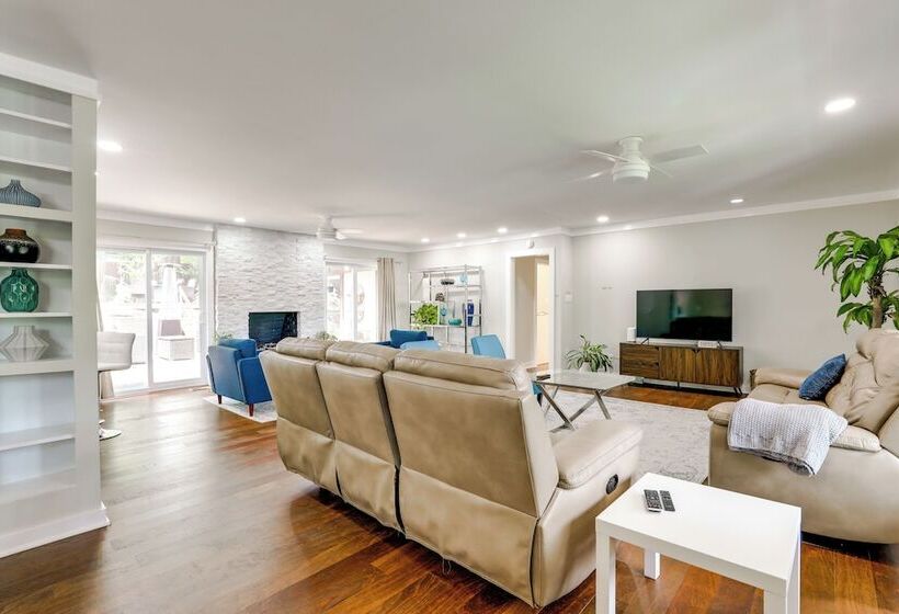 Spacious Atlanta Home W/ Yard ~ 9 Mi To Downtown