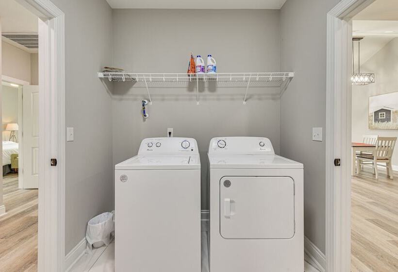 Spacious Dothan Home ~ 4 Mi To Downtown!