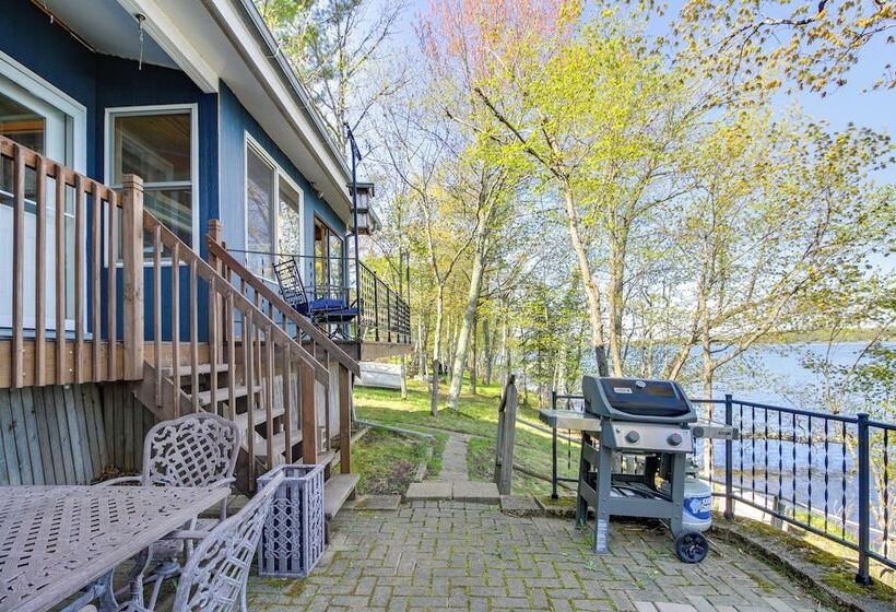 Spirit Lake Cabin W/ Boat & Kayak Rentals!