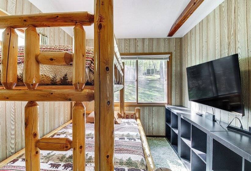 Spirit Lake Cabin W/ Boat & Kayak Rentals!