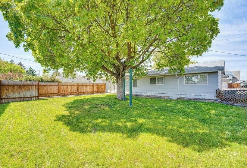 Updated Yakima Vacation Rental: Central Location!