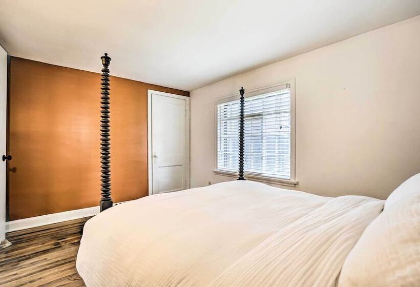 Welcoming Columbus Retreat: 5 Mi To Downtown!