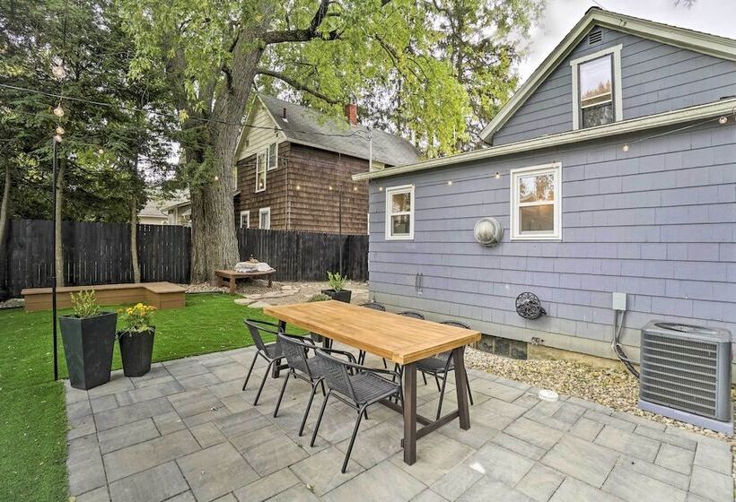 Welcoming Columbus Retreat: 5 Mi To Downtown!