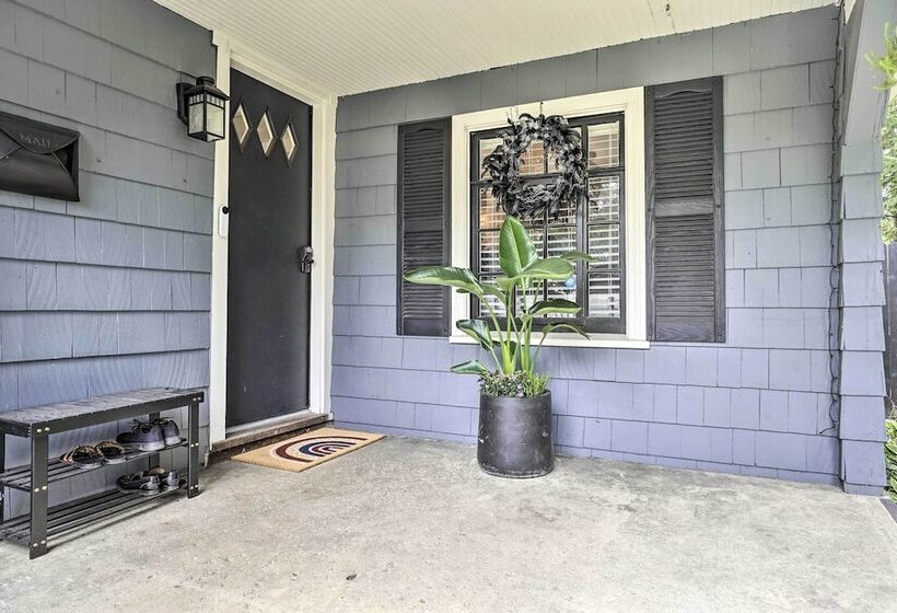 Welcoming Columbus Retreat: 5 Mi To Downtown!