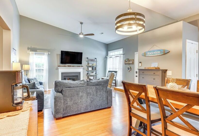 Wilmington Family Home: 6 Mi To Wrightsville Beach