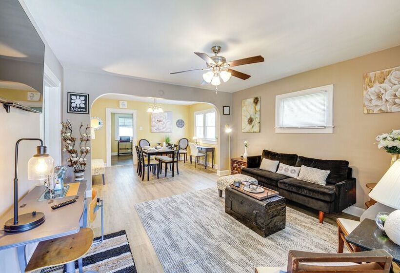 1925 Bungalow Style Home ~ 2 Mi To Downtown Indy!