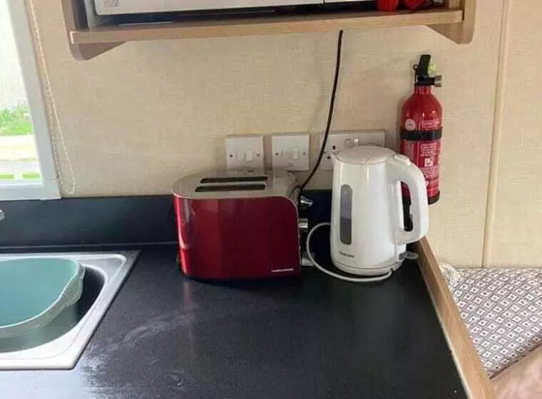 2 Bed Caravan In Mablethorpe Sea Front Location