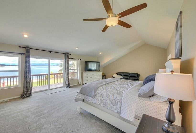 Beachfront Sagle Retreat W/ Boat Dock & Lift