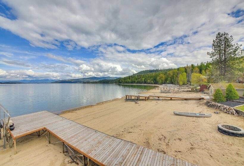 Beachfront Sagle Retreat W/ Boat Dock & Lift