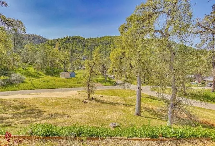 California Home   20 Mi To Yosemite National Park!