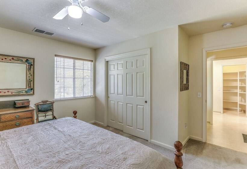 California Home   20 Mi To Yosemite National Park!