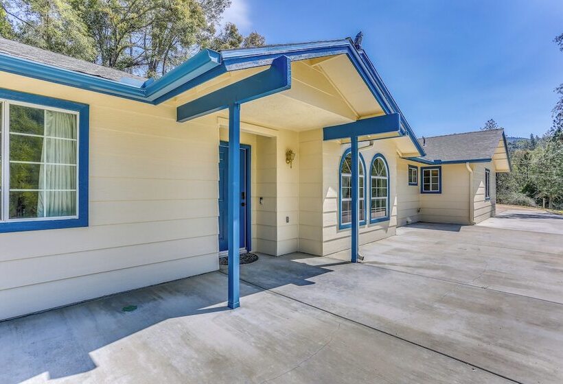 California Home   20 Mi To Yosemite National Park!