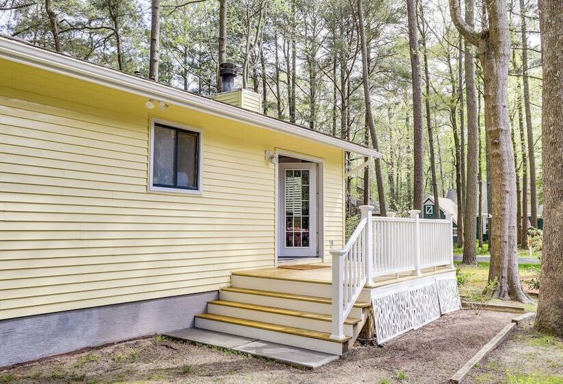 Charming Ocean Pines Home 9 Mi To Beach!