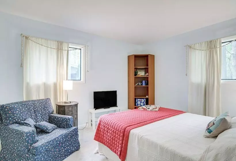 Charming Ocean Pines Home   9 Mi To Beach!