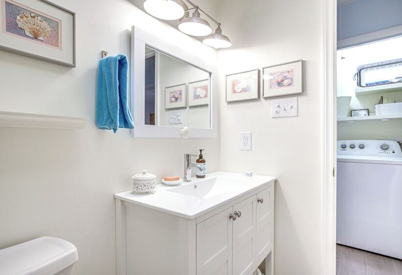 Charming Ocean Pines Home 9 Mi To Beach!