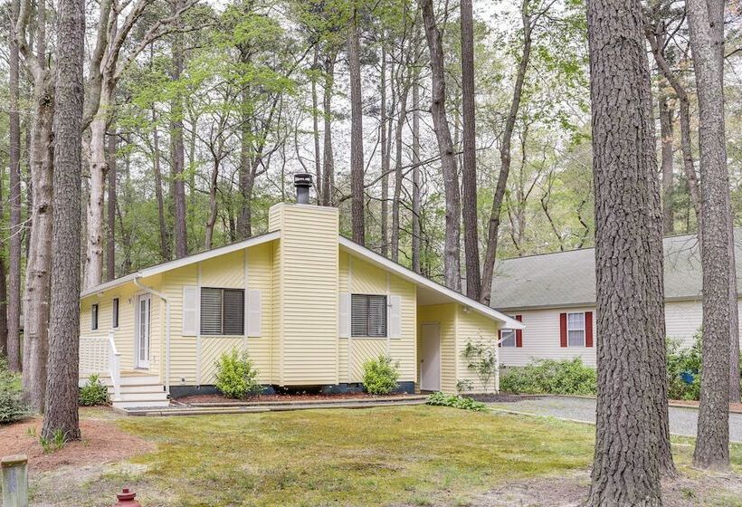 Charming Ocean Pines Home 9 Mi To Beach!