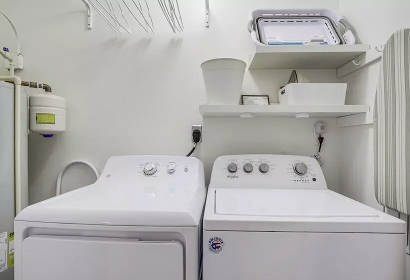 Charming Ocean Pines Home   9 Mi To Beach!